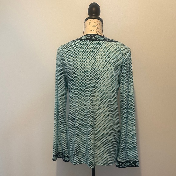 Michael Kors Aqua Patterned V-Neck Blouse - Picture 3 of 4